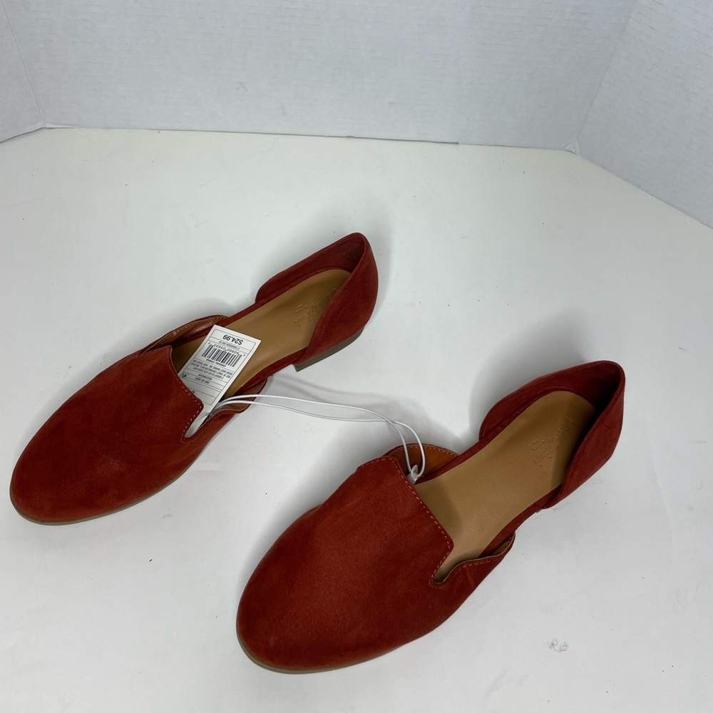 Universal Thread Loafer Slides